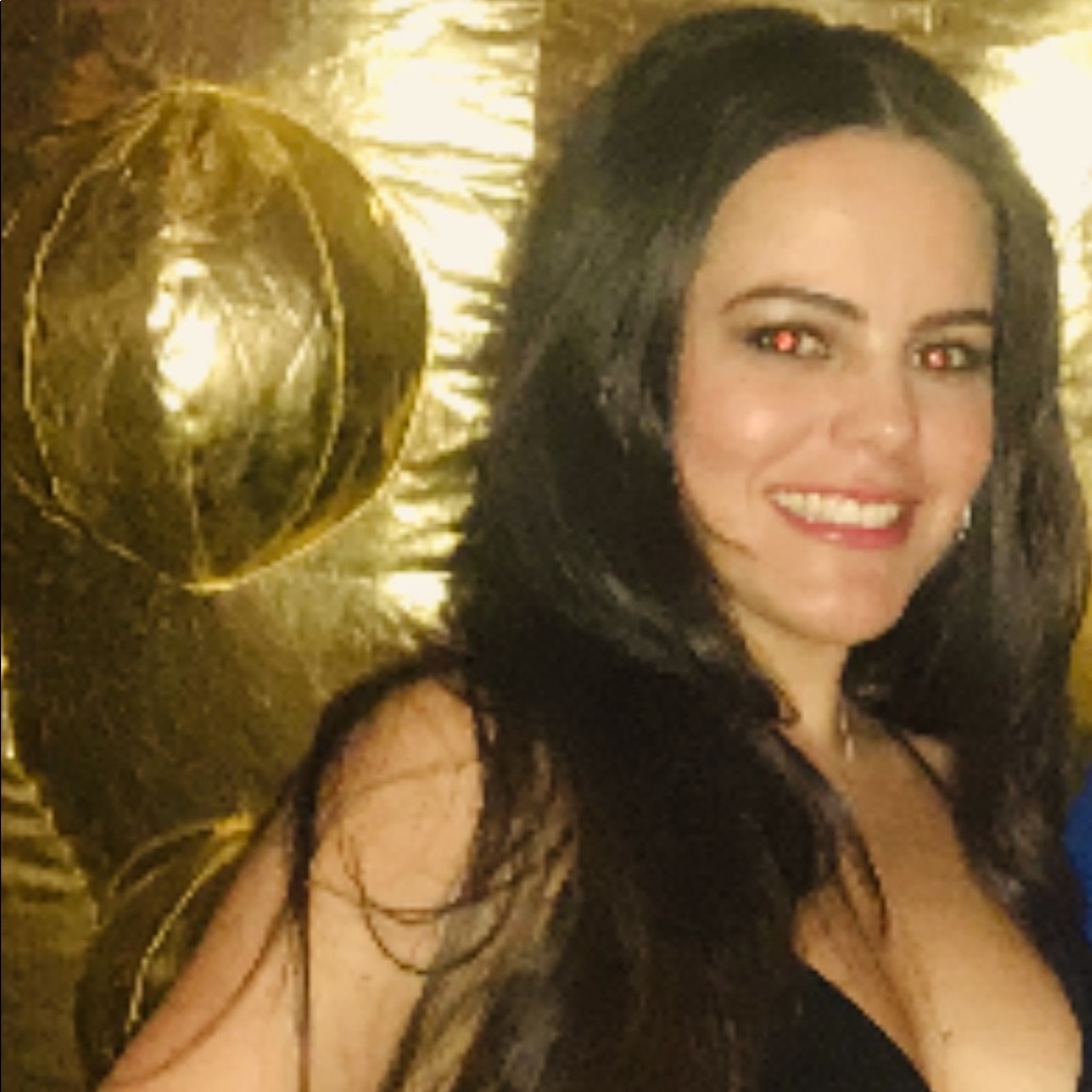 Meet your Posher, Vanessa
